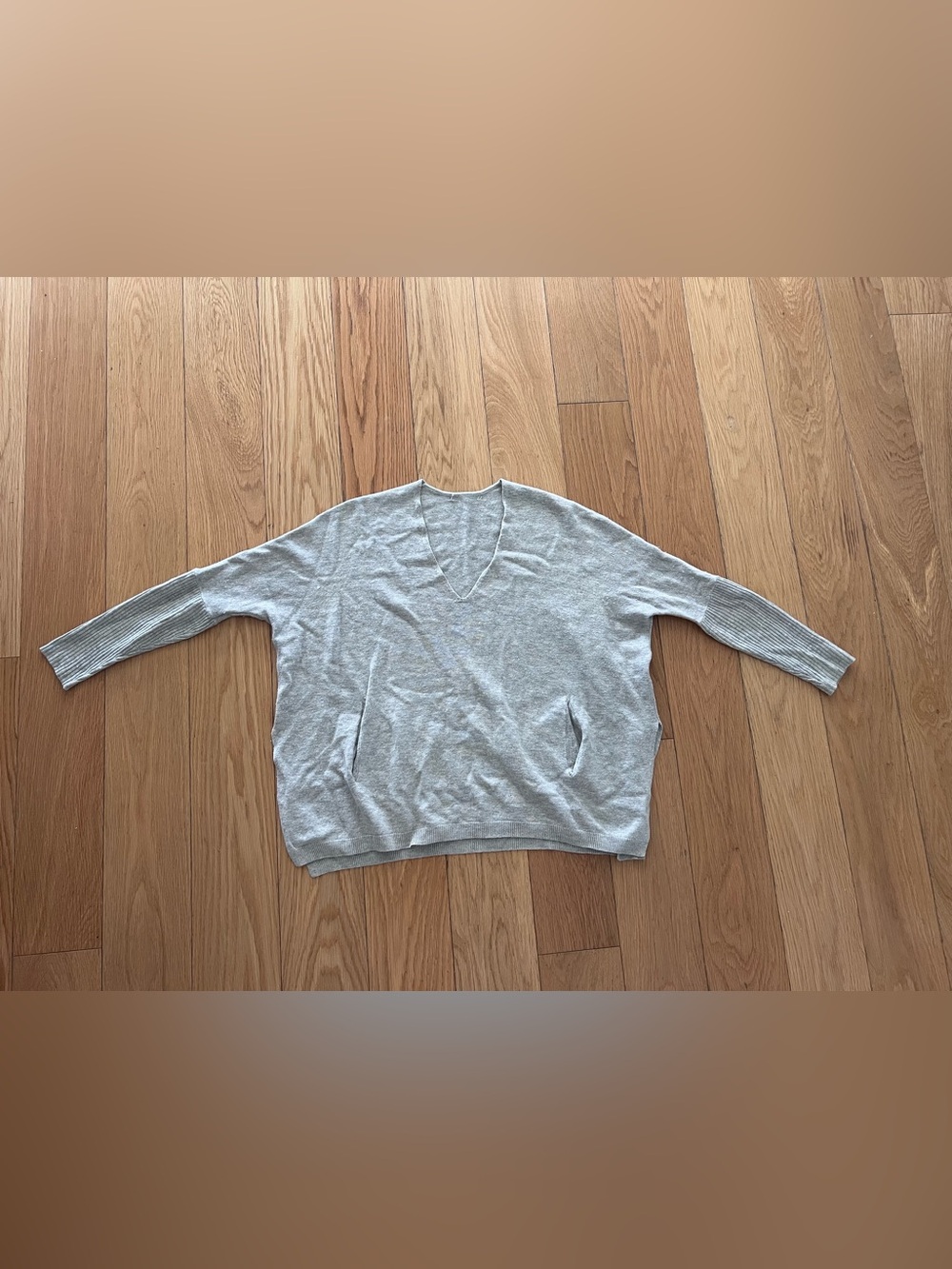 Aritzia Babaton Light Gray V-Neck Sweater